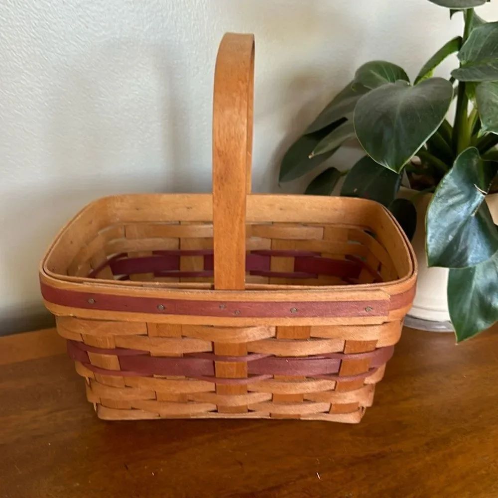 Vintage 1993 Longaberger Basket!